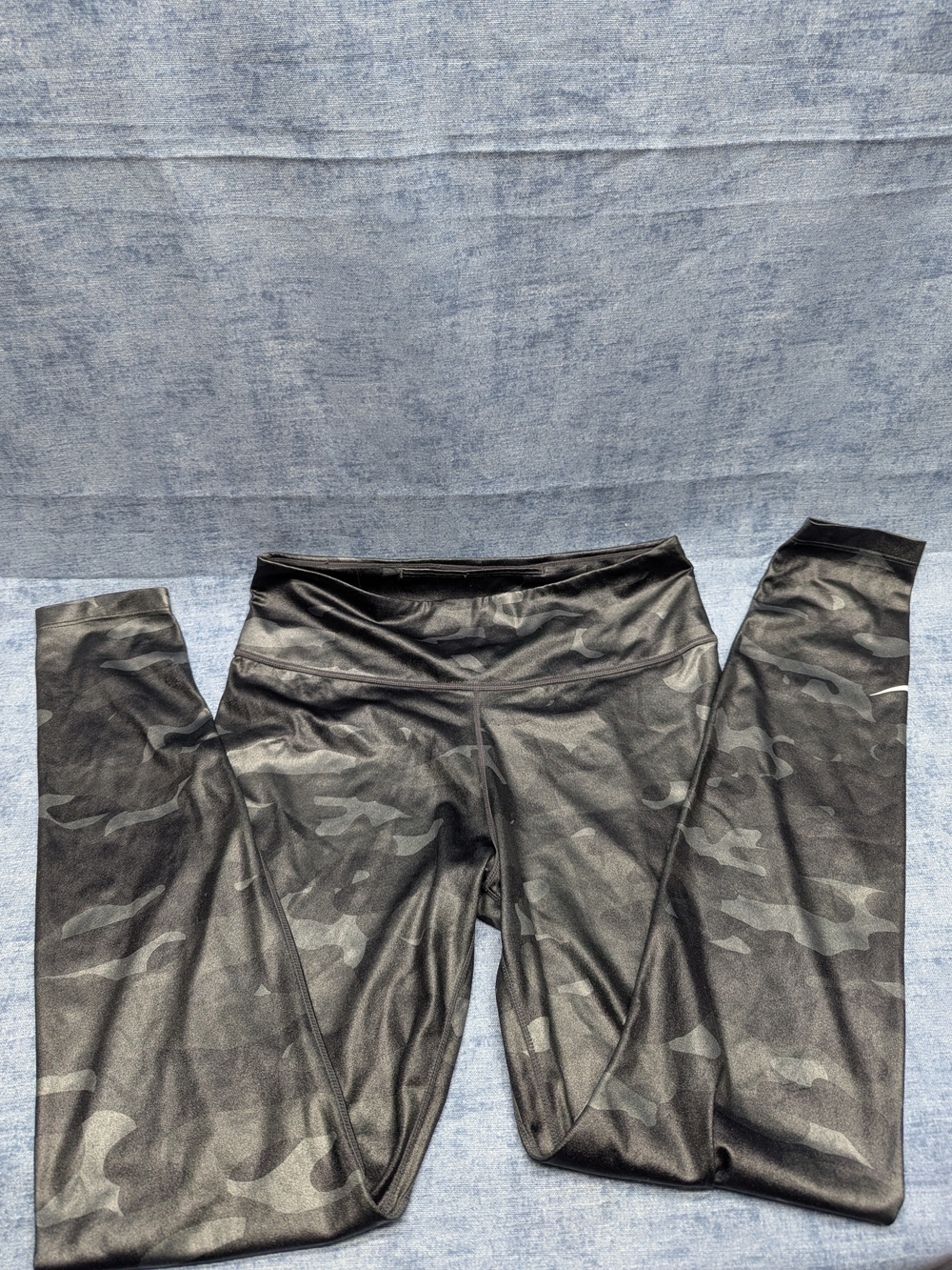Nike Black Camo Active Leggings Medium Women